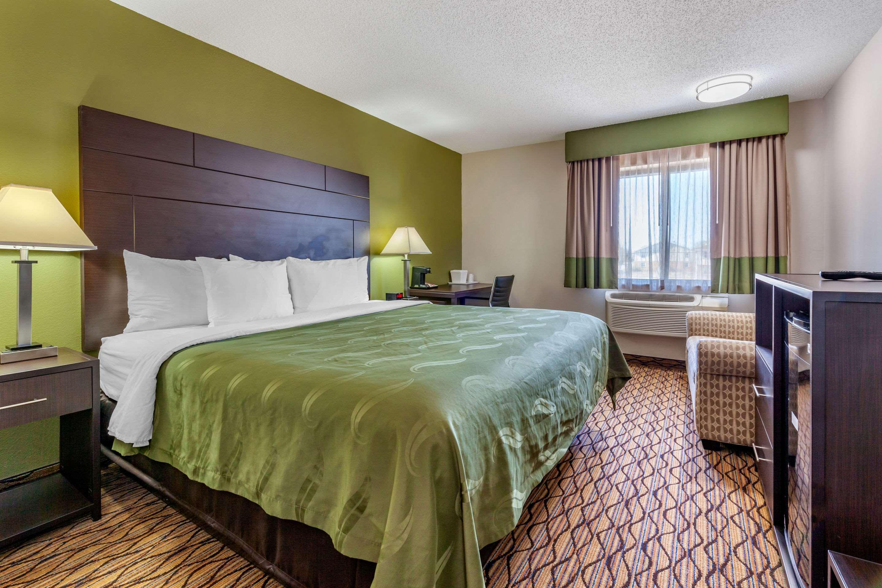 Quality Inn New London Exteriör bild