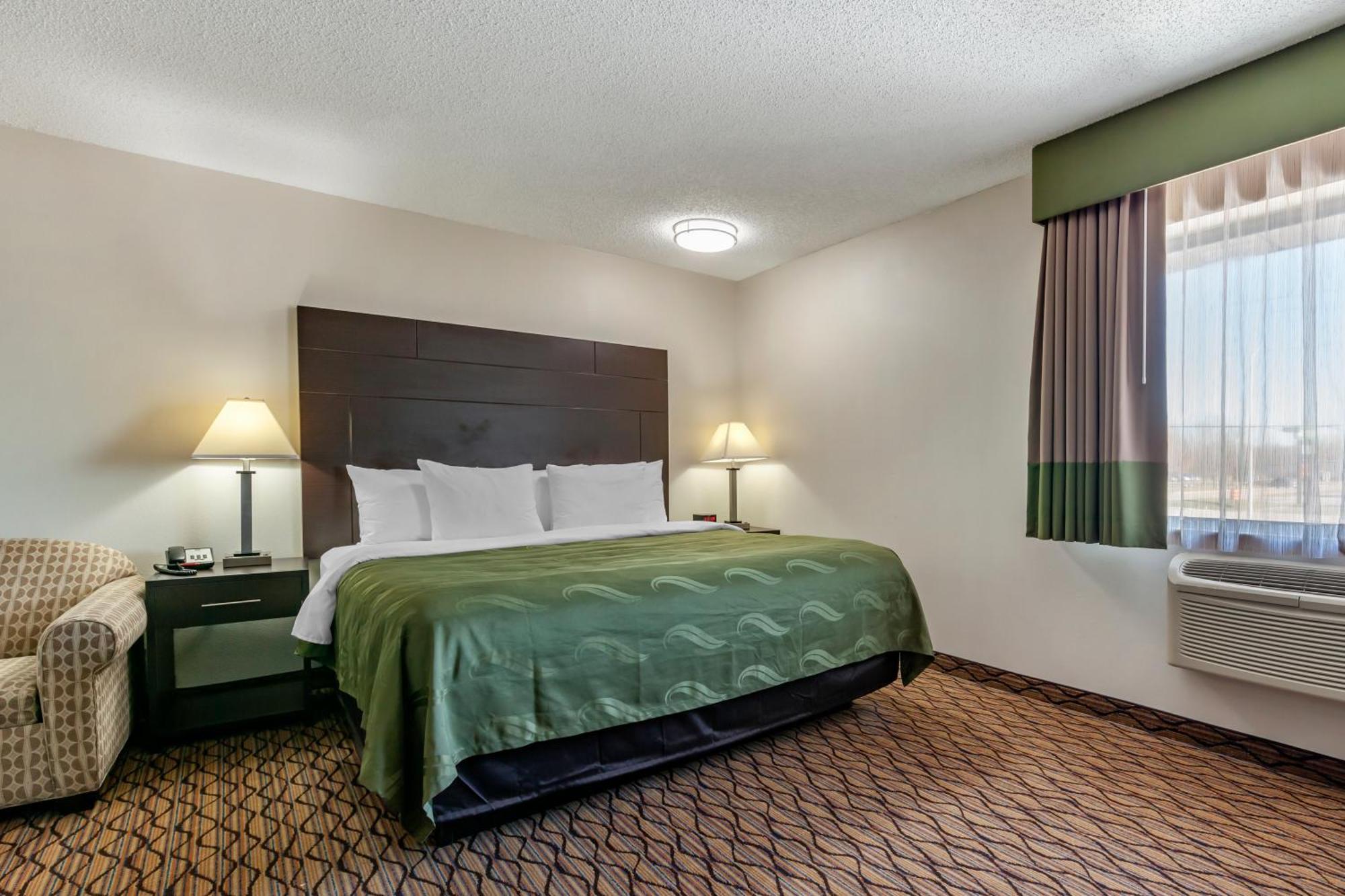 Quality Inn New London Exteriör bild