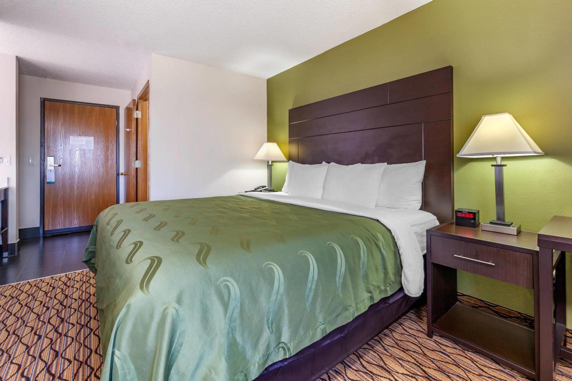 Quality Inn New London Exteriör bild