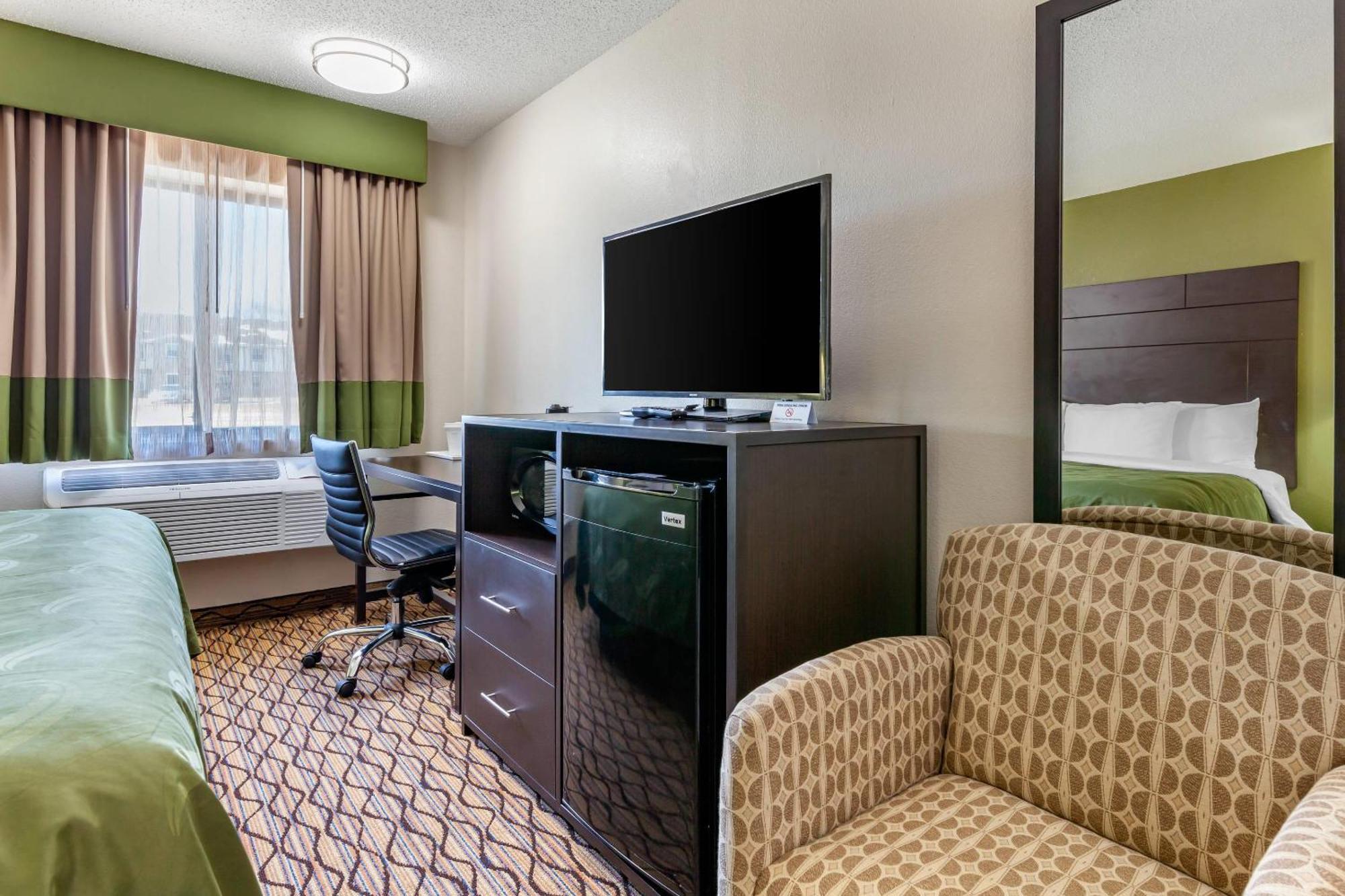 Quality Inn New London Exteriör bild